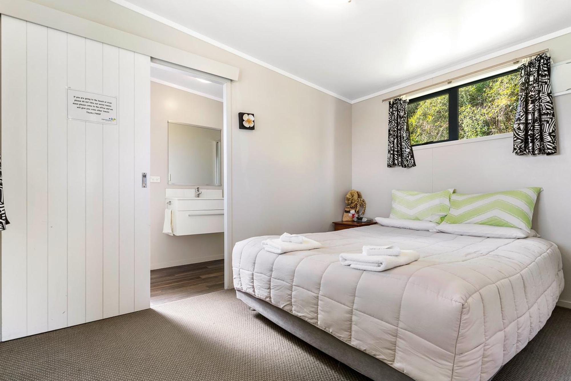 Port Waikato Holiday Park Ngoại thất bức ảnh